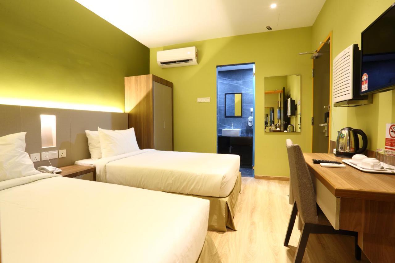 Capital O 9010 Yee Hotel Johor Bahru Exteriör bild